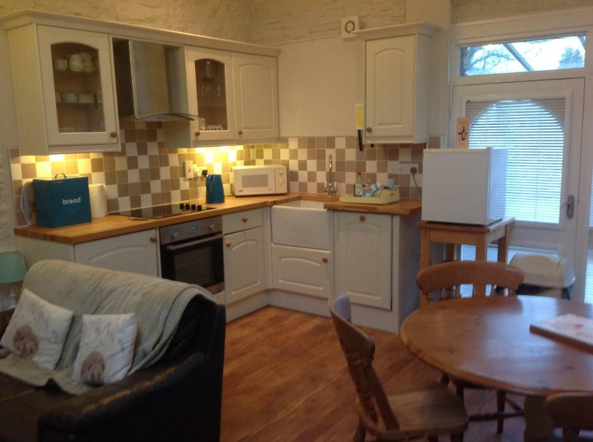 Cwmtwrch Cottage Кармартен Экстерьер фото